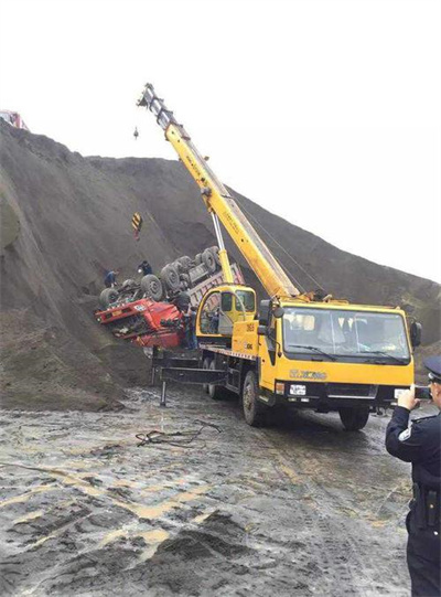 凭祥上犹道路救援